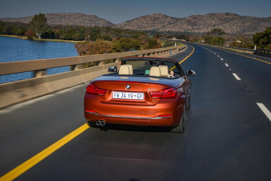  BMW 420i Convertible Luxury Line 2017 года  (ZA) (фото 7 из 30)